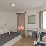 Вилла Mir - Makarska By Guide *