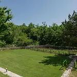 Mir - Makarska By Guide
