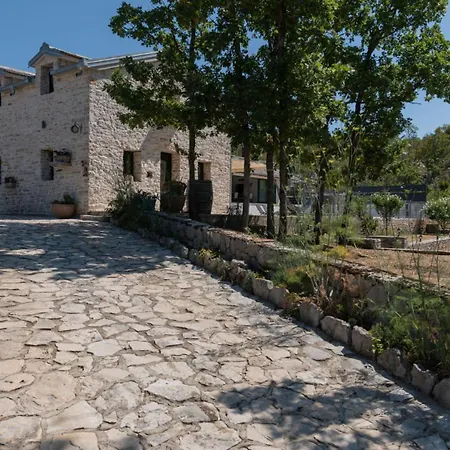 Villa Mir - Makarska By Guide *